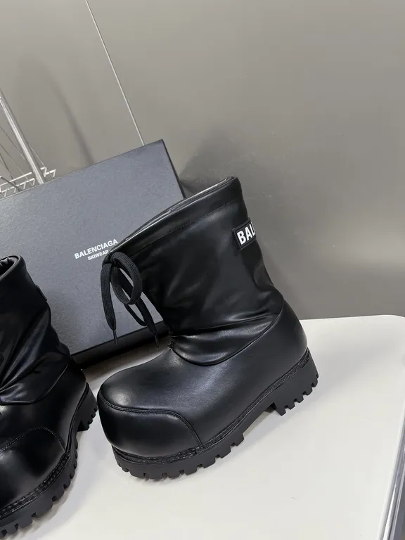 Balenciaga Shoe 